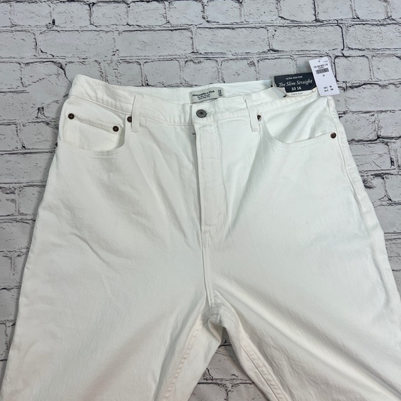 NWT Abercrombie and Fitch Ultra High Rise Slim Strength Jean‎ Size 33/16 "READ" - Picture 3 of 12